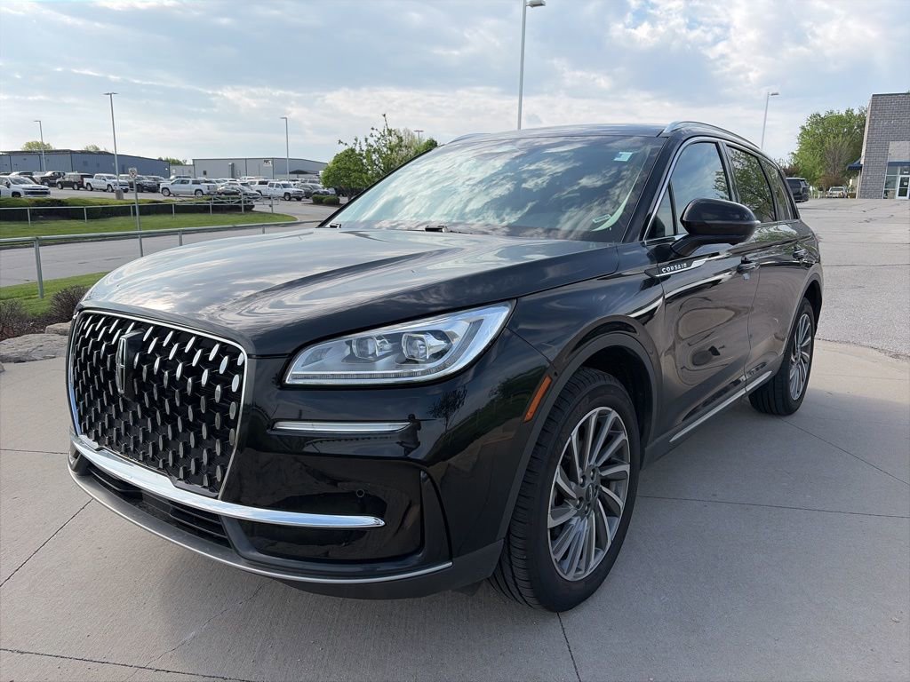 Used 2024 Lincoln Corsair Reserve w/ Equipment Group 201A AWD/4WD image 4