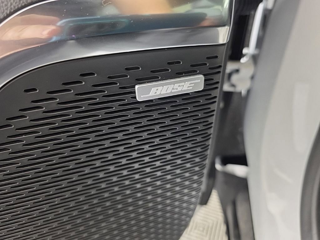 New 2025 Chevrolet Traverse LT w/ Enhanced Driving Package image 13