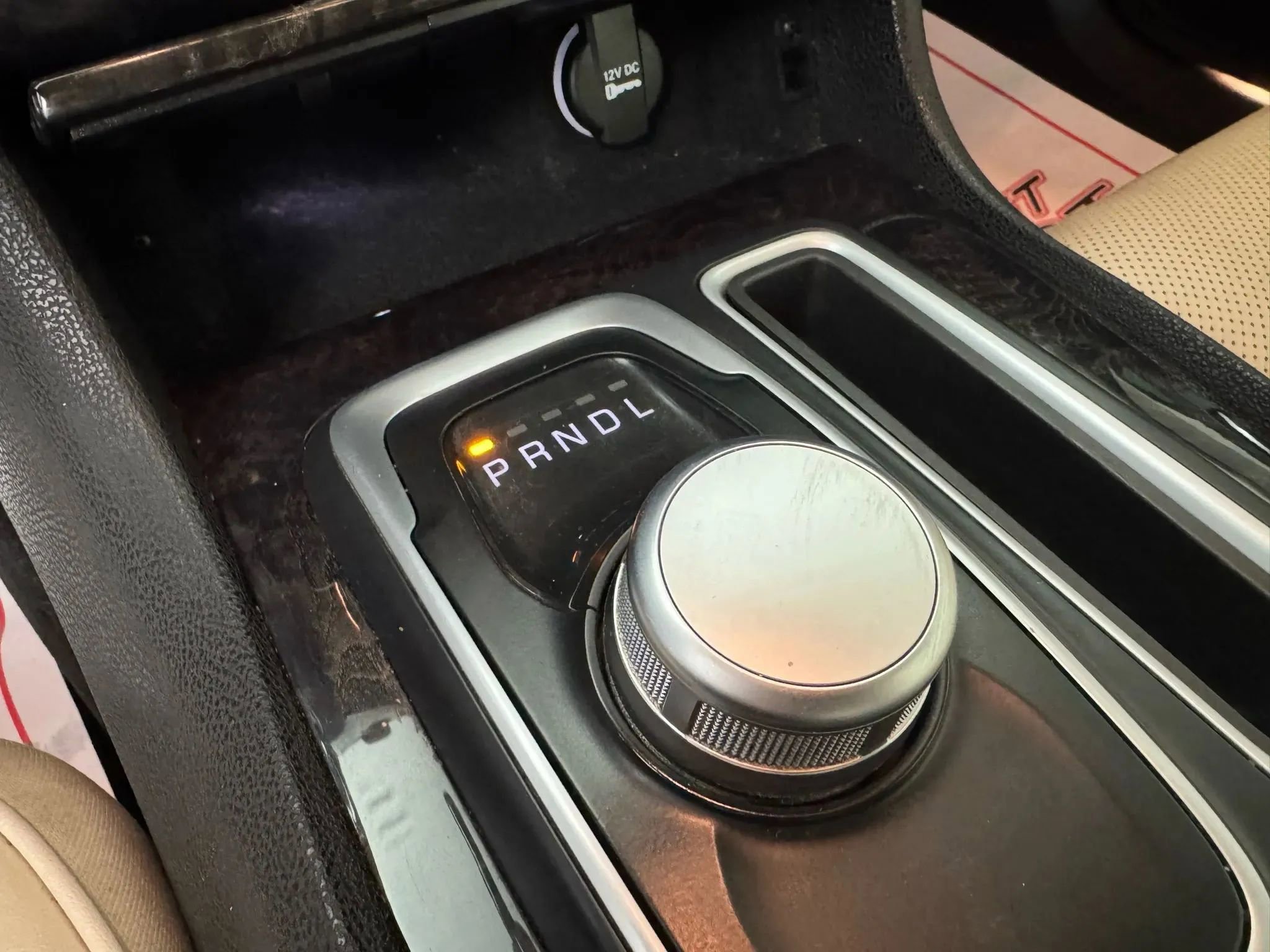 Used 2018 Chrysler 300 Limited image 23