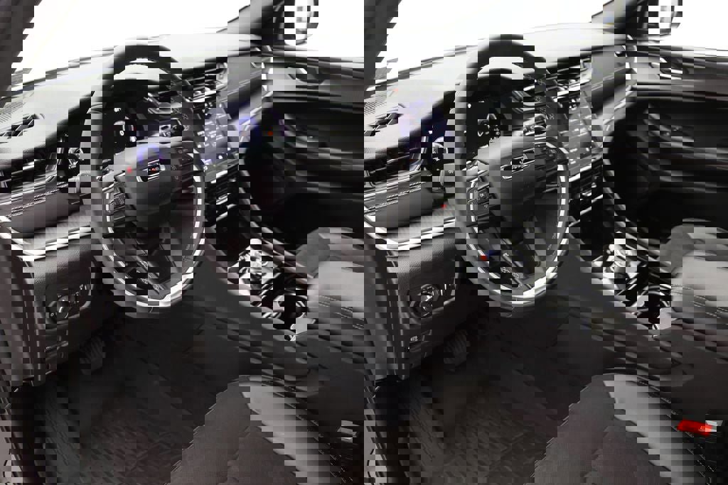 Used 2023 Jeep Grand Cherokee L Laredo image 14