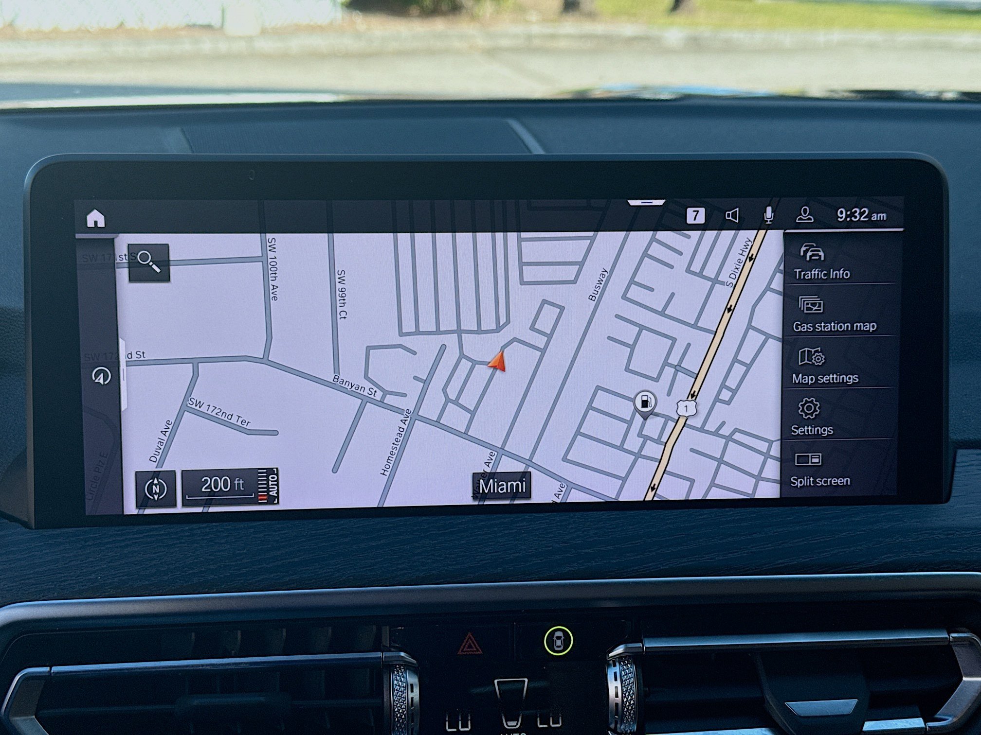 Used 2023 BMW X4 xDrive30i w/ Premium Package image 13