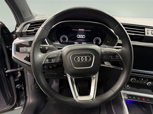Used 2023 Audi Q3 2.0T Premium Plus w/ Premium Plus Package AWD/4WD image 16