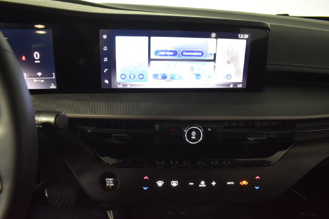 Certified 2025 Nissan Murano SV AWD/4WD image 19