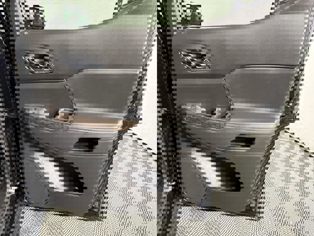 Certified 2022 GMC Acadia Denali w/ Denali Ultimate Package image 21