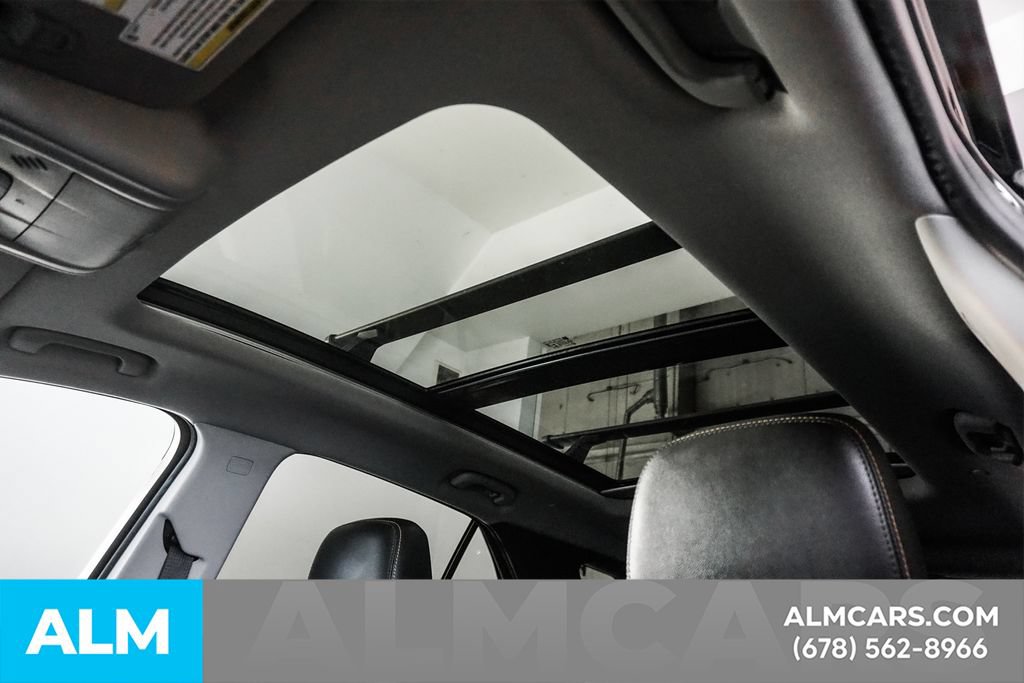 Used 2023 Chevrolet Equinox Premier FWD image 16