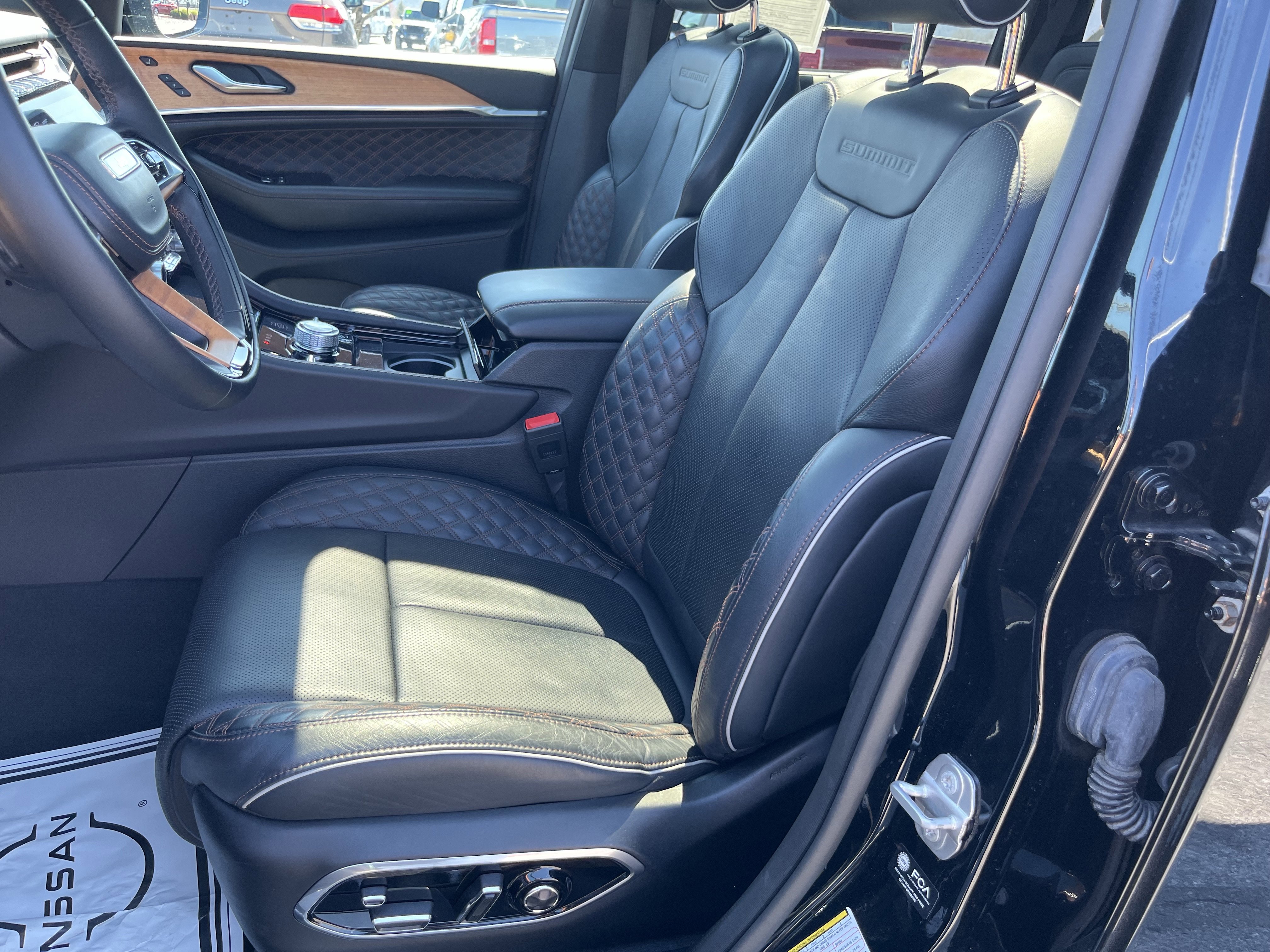 Used 2022 Jeep Grand Cherokee Summit image 15