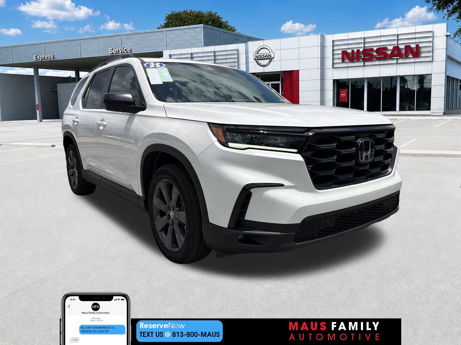 Used 2025 Honda Pilot Sport image 1