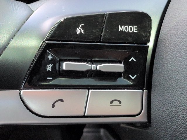 Used 2021 Hyundai Elantra Limited w/ Cargo Package FWD image 25
