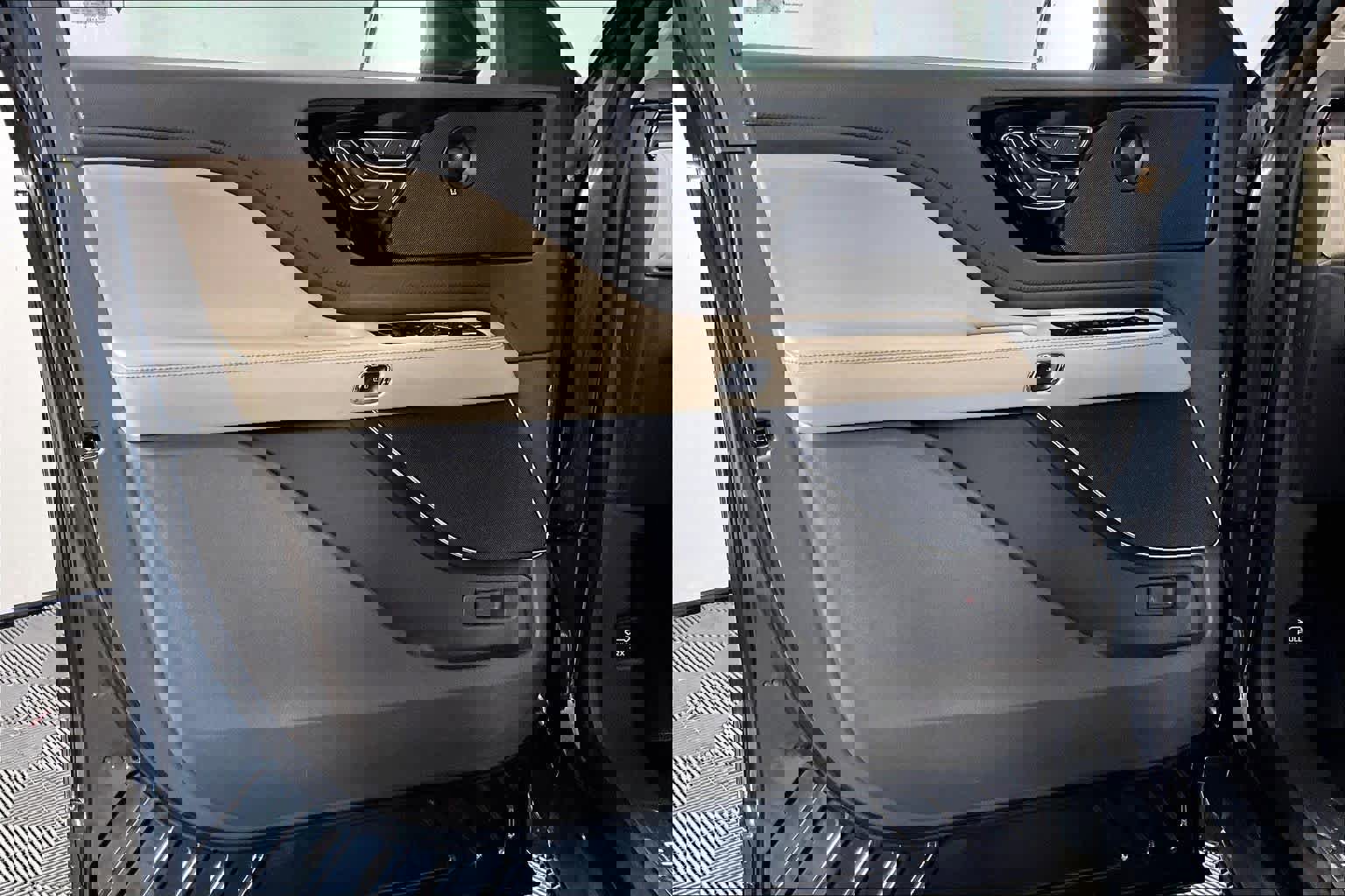 Used 2023 Lincoln Aviator Reserve image 21