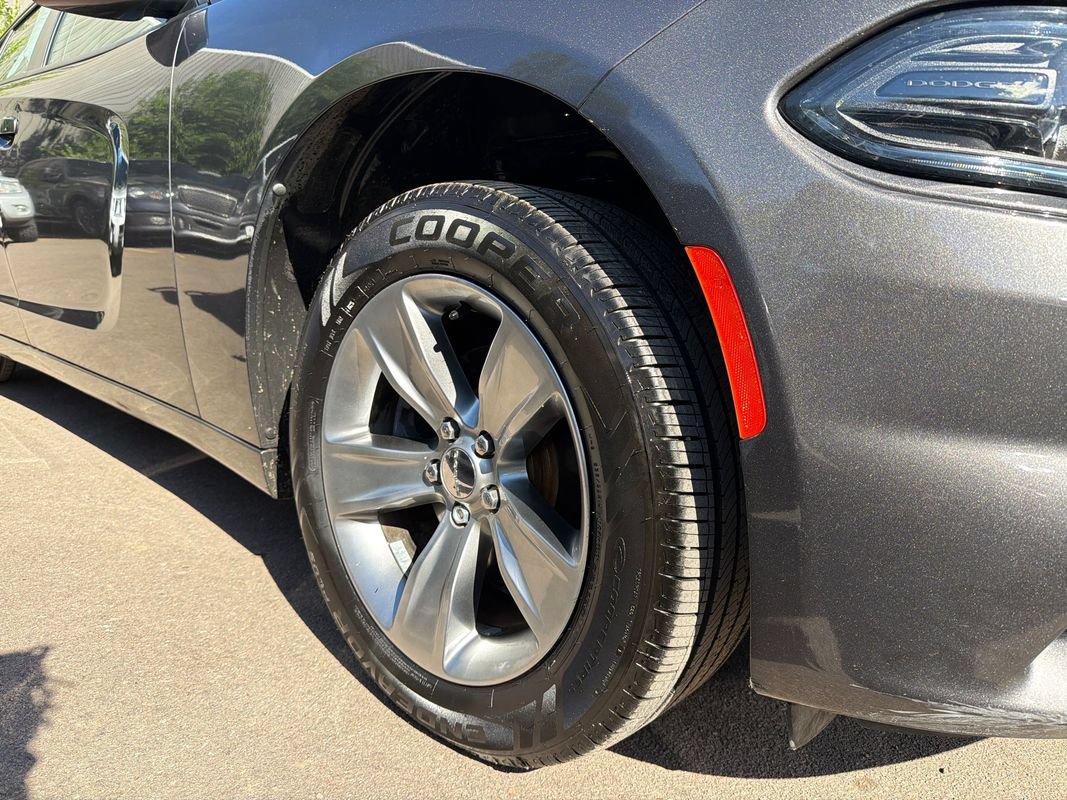Used 2016 Dodge Charger SXT w/ Navigation & Travel Group RWD image 31