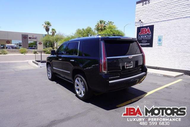 Used 2018 Cadillac Escalade Premium Luxury AWD/4WD image 56