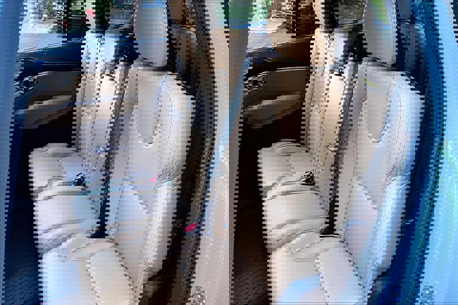 Used 2022 Volvo XC90 T6 Inscription w/ Advanced Package image 20