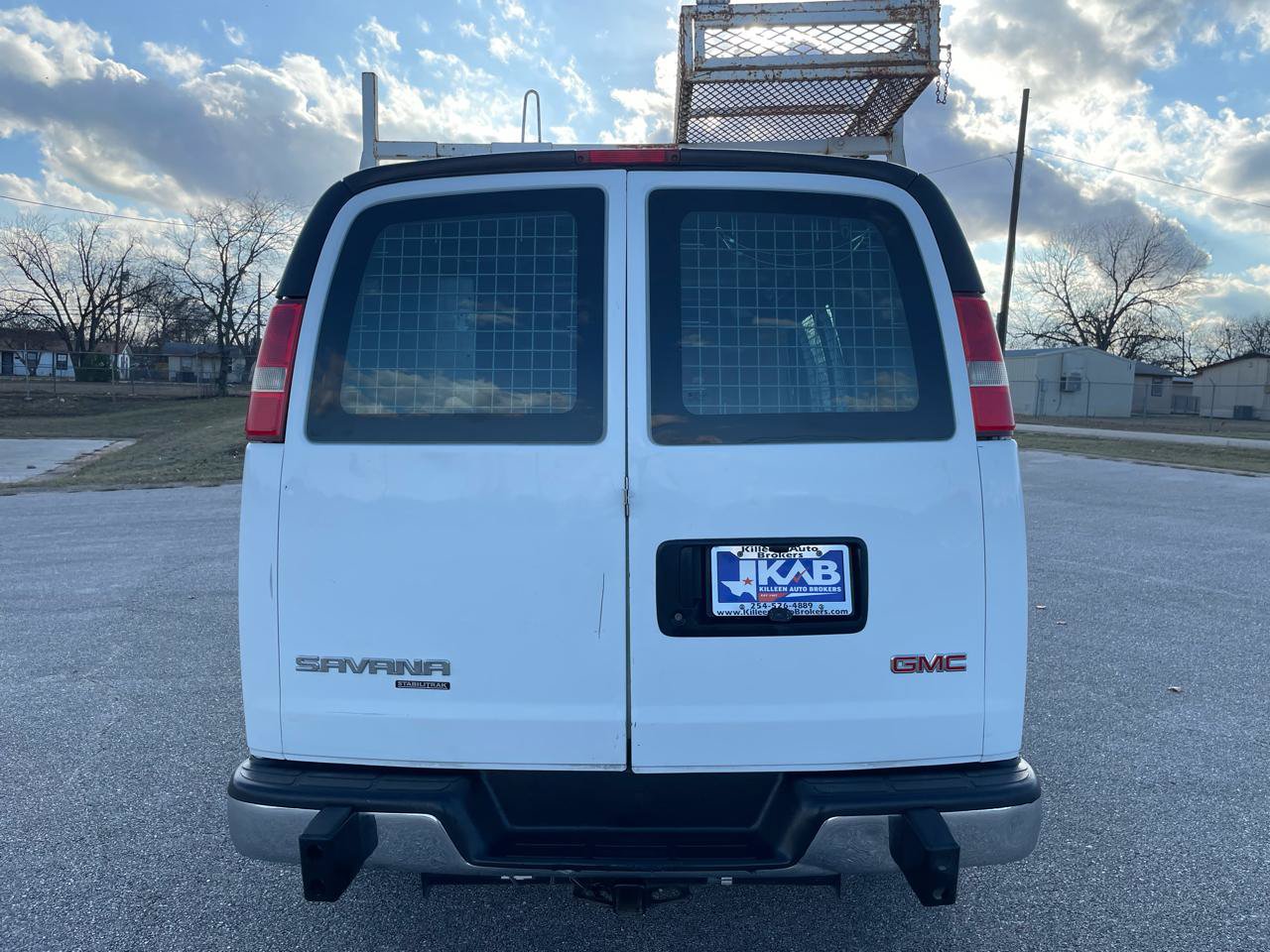 Used 2014 GMC Savana 2500 RWD image 4
