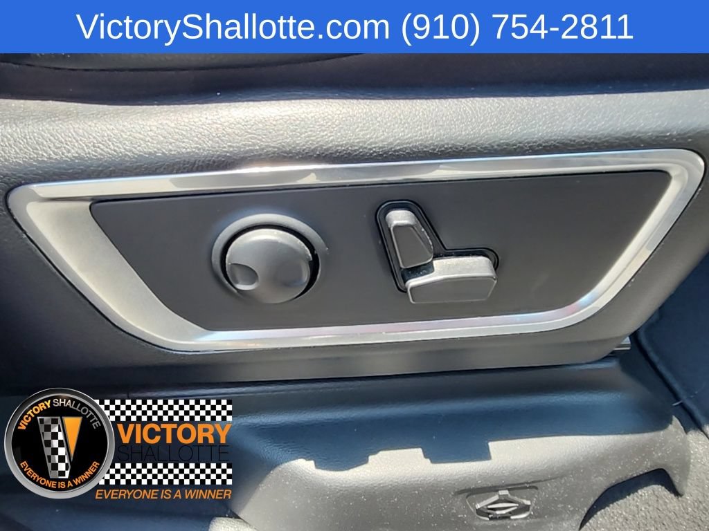 Used 2025 RAM 1500 Laramie AWD/4WD image 36