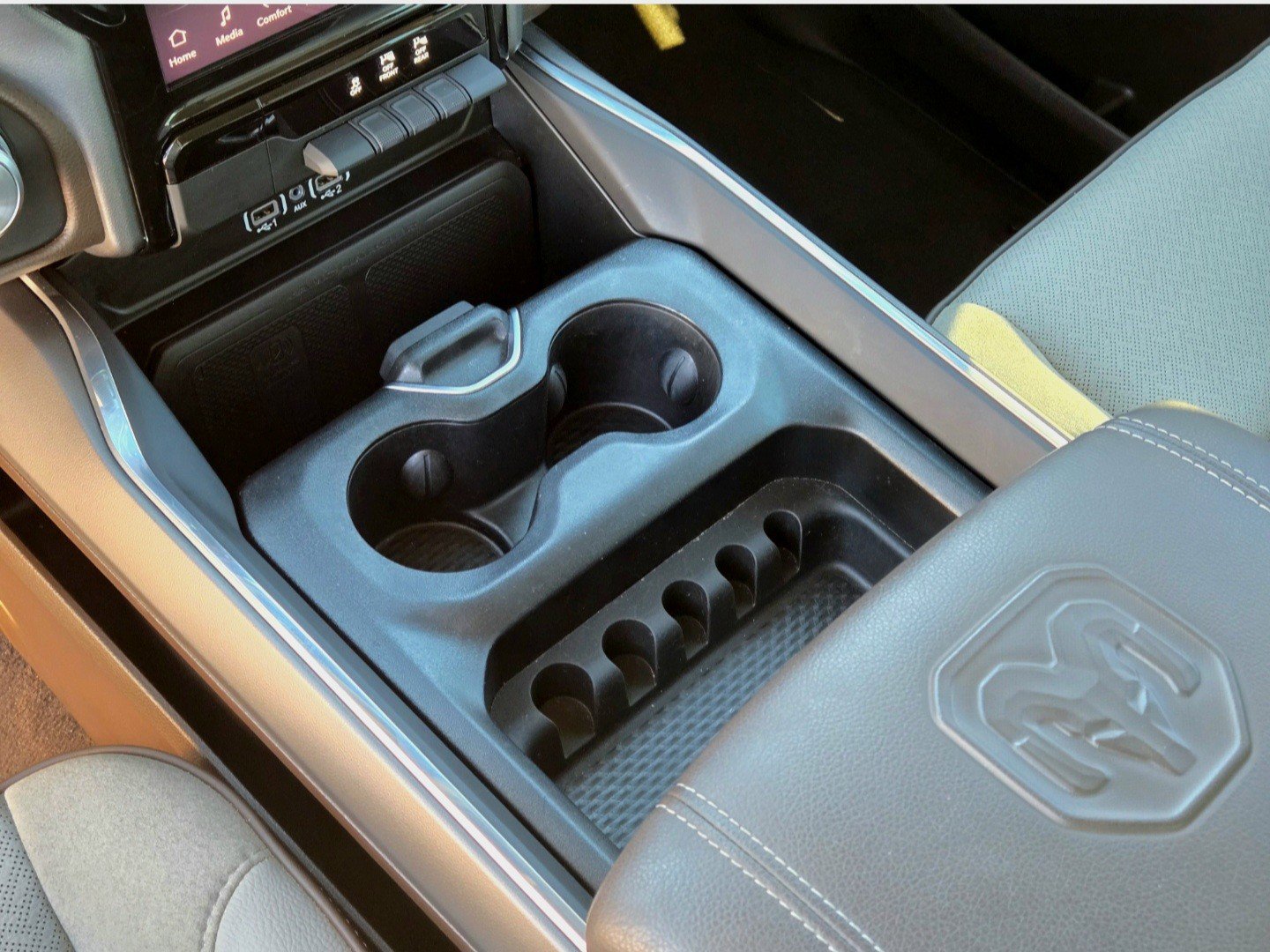 Used 2025 RAM 1500 Laramie image 31