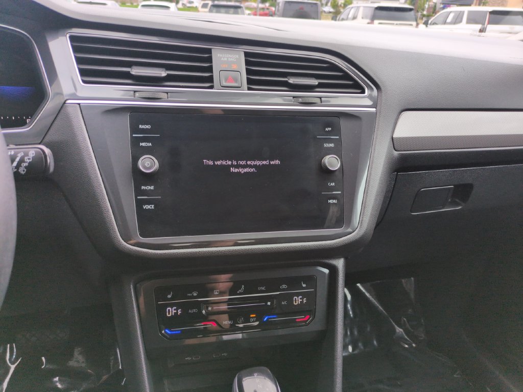 Used 2023 Volkswagen Tiguan SE FWD image 19