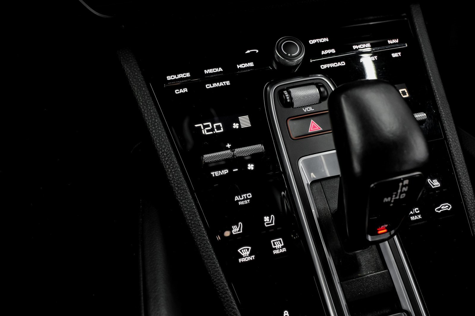 Used 2023 Porsche Cayenne Coupe image 35