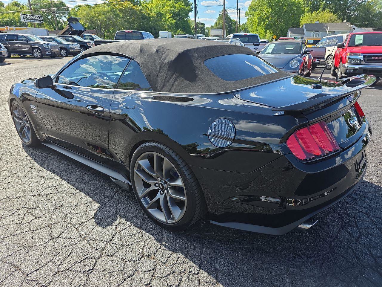 Used 2015 Ford Mustang GT Premium w/ Equipment Group 401A RWD image 18