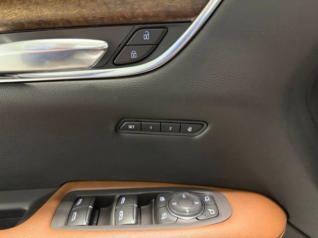 Certified 2020 Cadillac XT5 Premium Luxury w/ LPO, Floor Liner Package FWD image 11