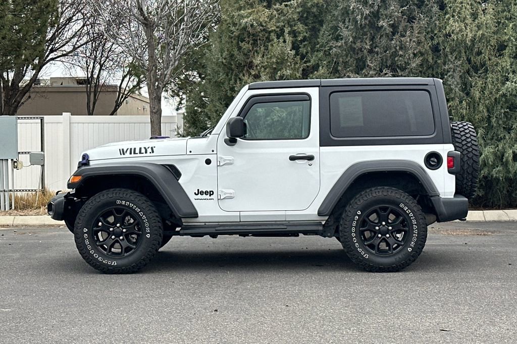 Used 2022 Jeep Wrangler Willys image 7