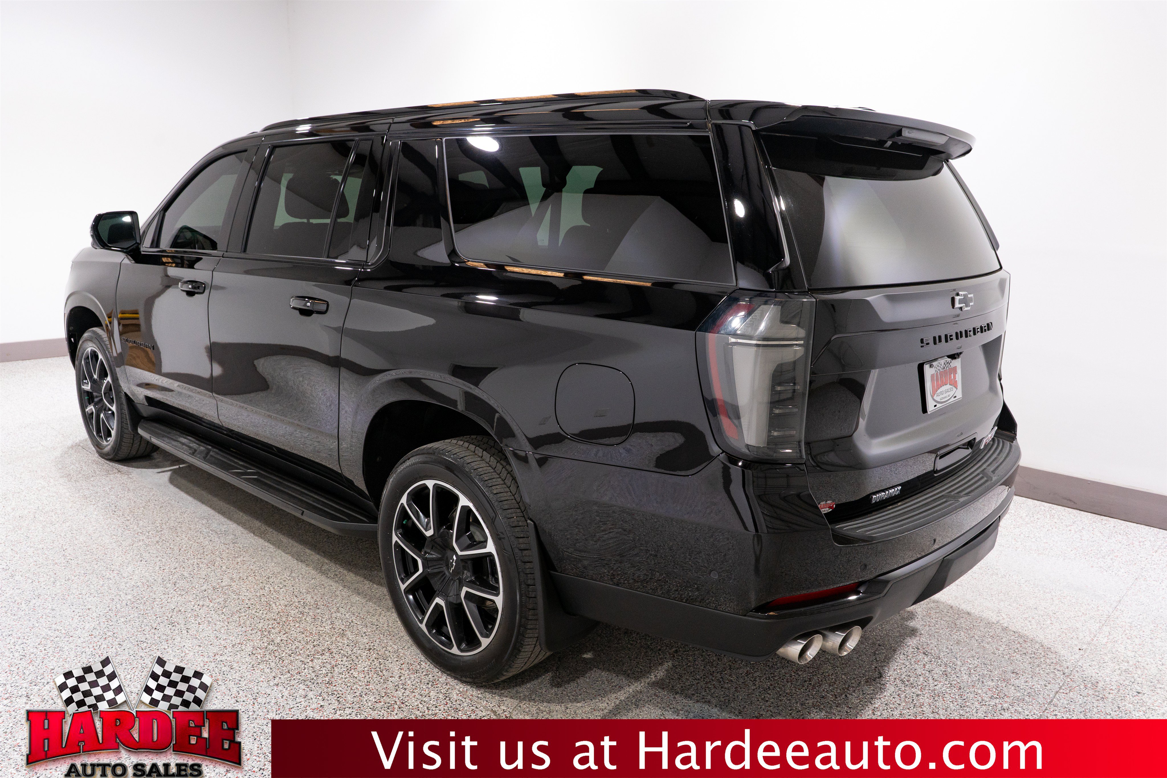Used 2026 Chevrolet Suburban RST w/ Comfort Package AWD/4WD image 3