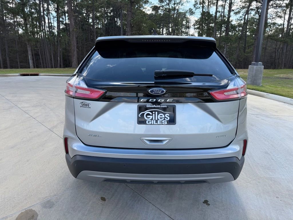 Used 2022 Ford Edge SEL image 4