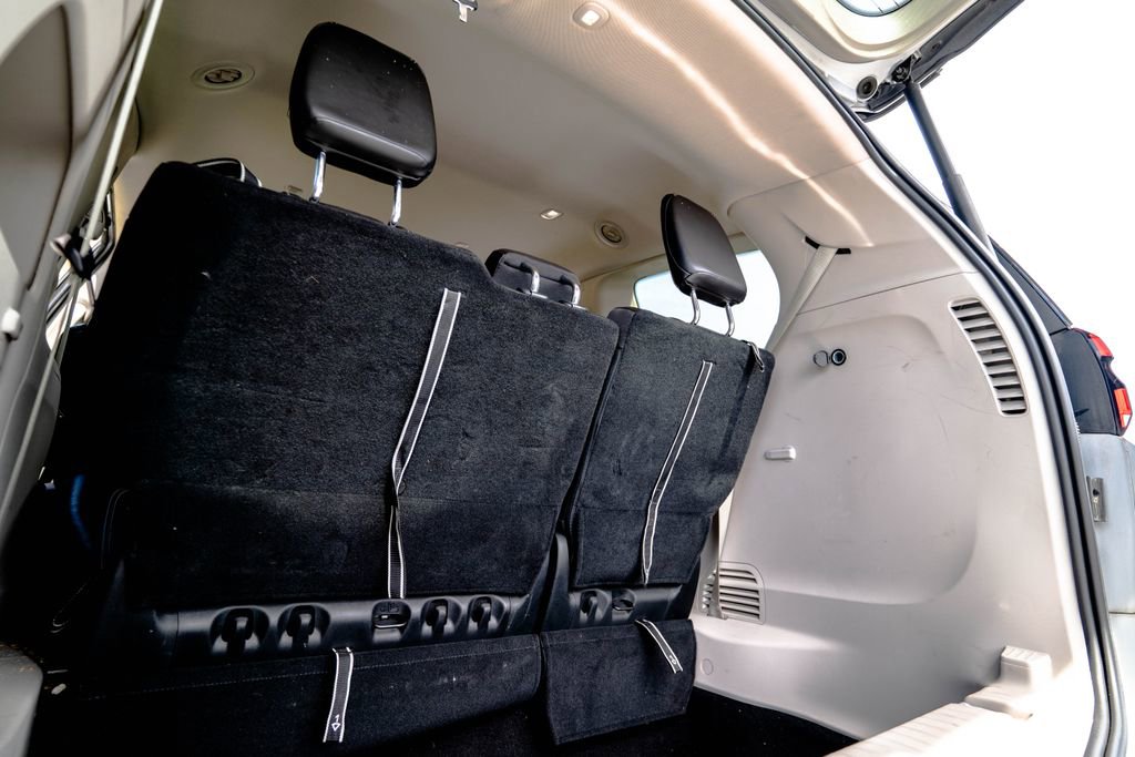 Used 2023 Chrysler Pacifica Touring-L FWD image 34