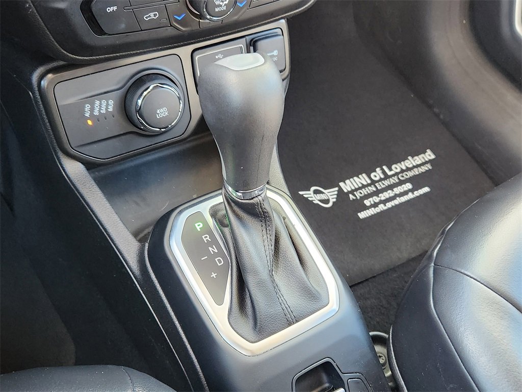 Used 2020 Jeep Renegade Latitude w/ Cold Weather Group image 27