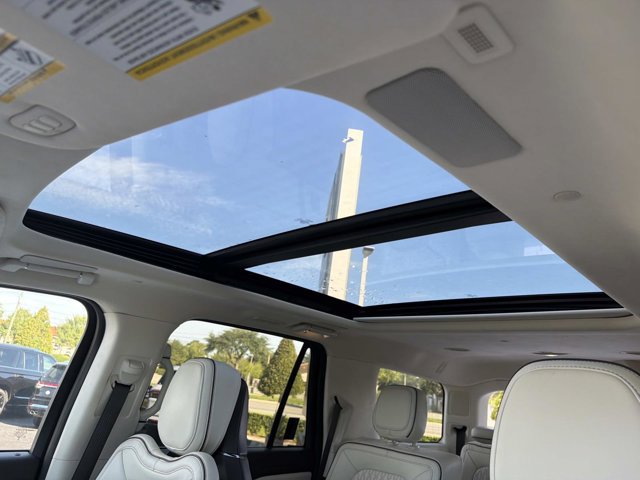 Certified 2024 Lincoln Navigator Black Label AWD/4WD image 34