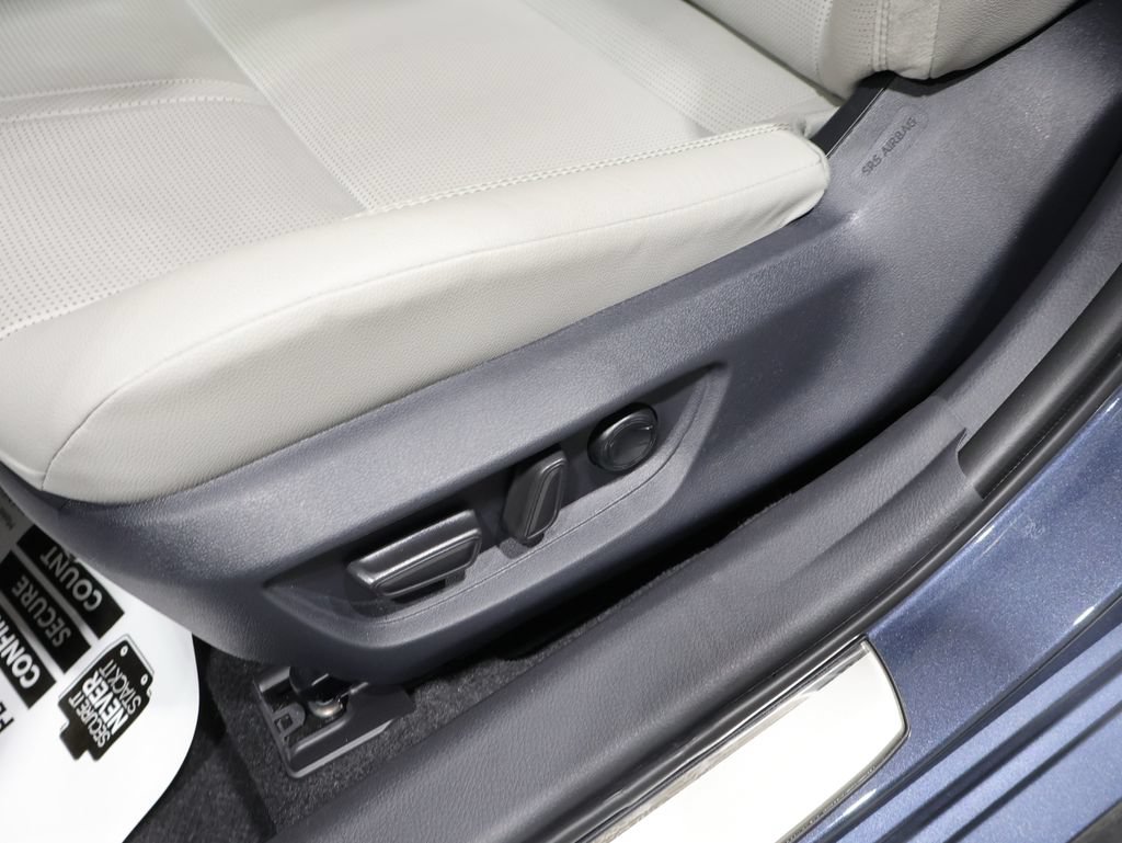 Used 2026 Toyota Camry XLE w/ Premium Plus Package FWD image 13
