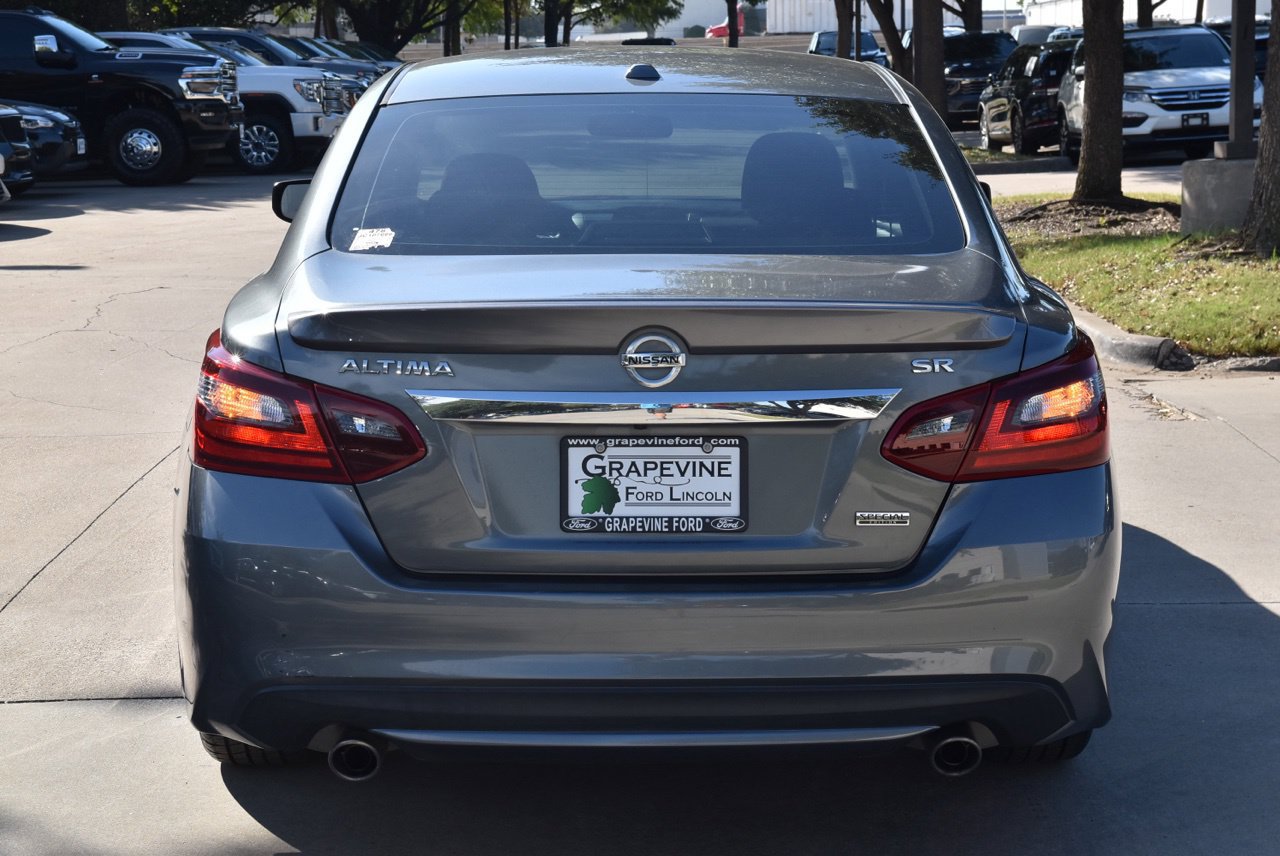 Used 2018 Nissan Altima 2.5 SR w/ SR Special Edition FWD image 9