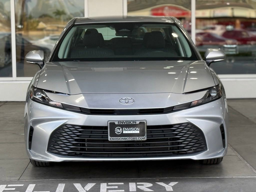 Certified 2025 Toyota Camry LE image 5