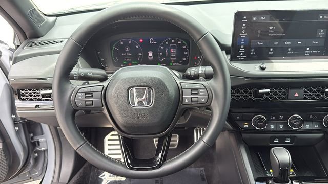Used 2025 Honda Accord Sport image 21