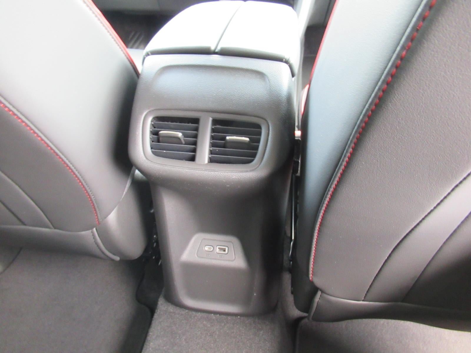 Used 2023 Buick Envision Essence w/ Sport Touring Package FWD image 30