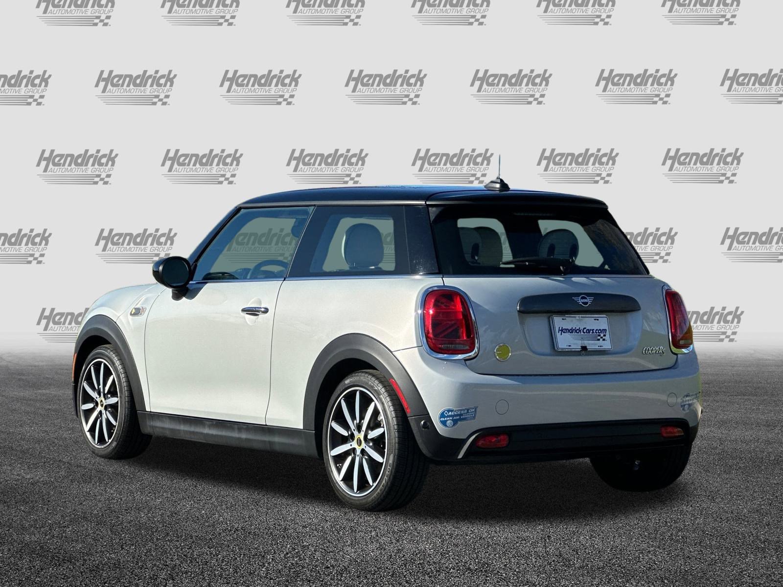 Used 2021 MINI Cooper SE w/ 8.8" Touchscreen Nav Package image 7