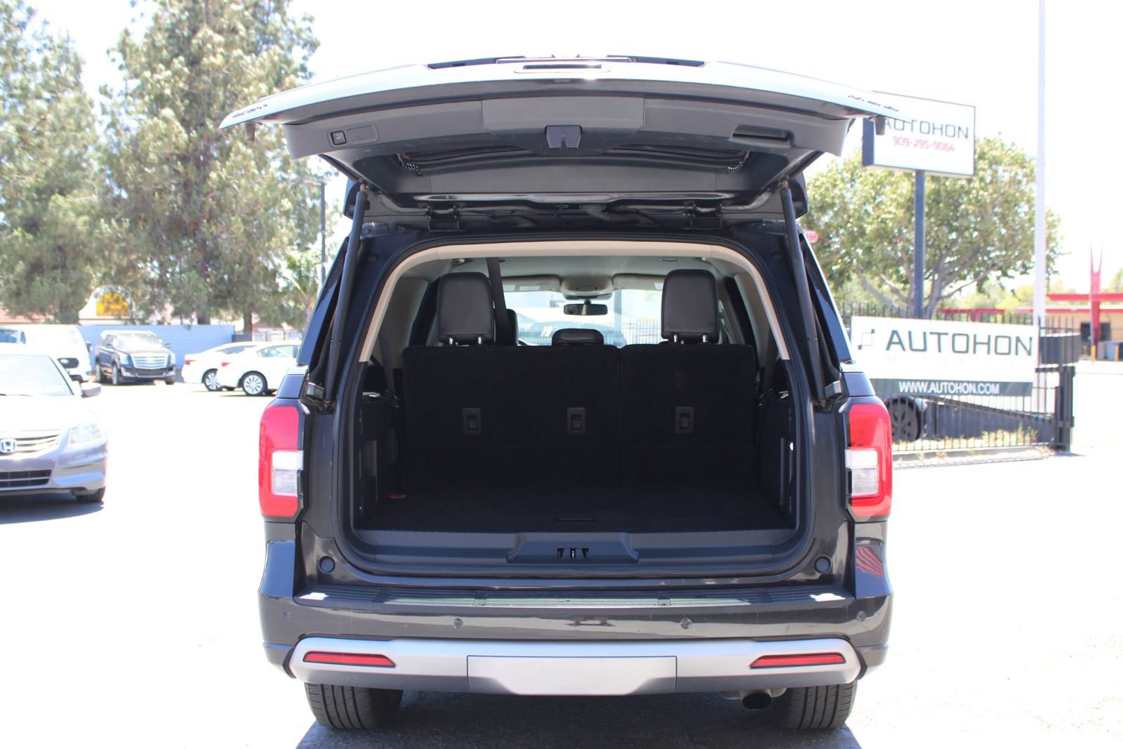 Used 2024 Ford Expedition Max XLT RWD image 34