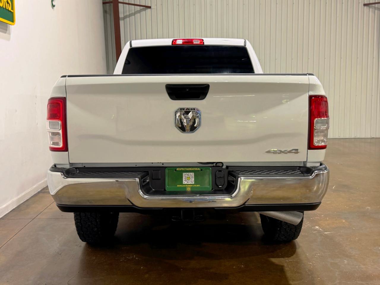 Used 2022 RAM 2500 Tradesman w/ Chrome Appearance Group AWD/4WD image 7