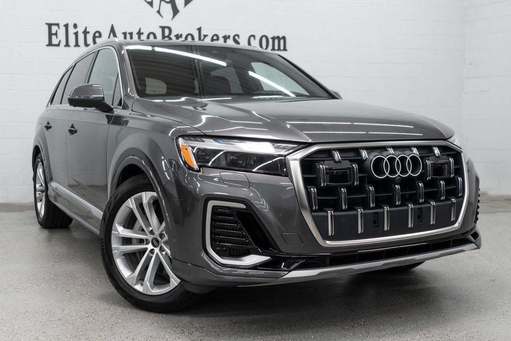 Used 2025 Audi Q7 3.0T Prestige AWD/4WD image 7