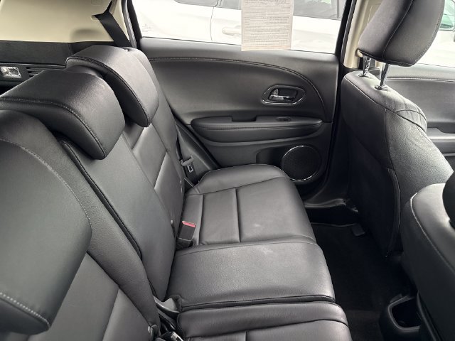 Used 2017 Honda HR-V EX-L image 12