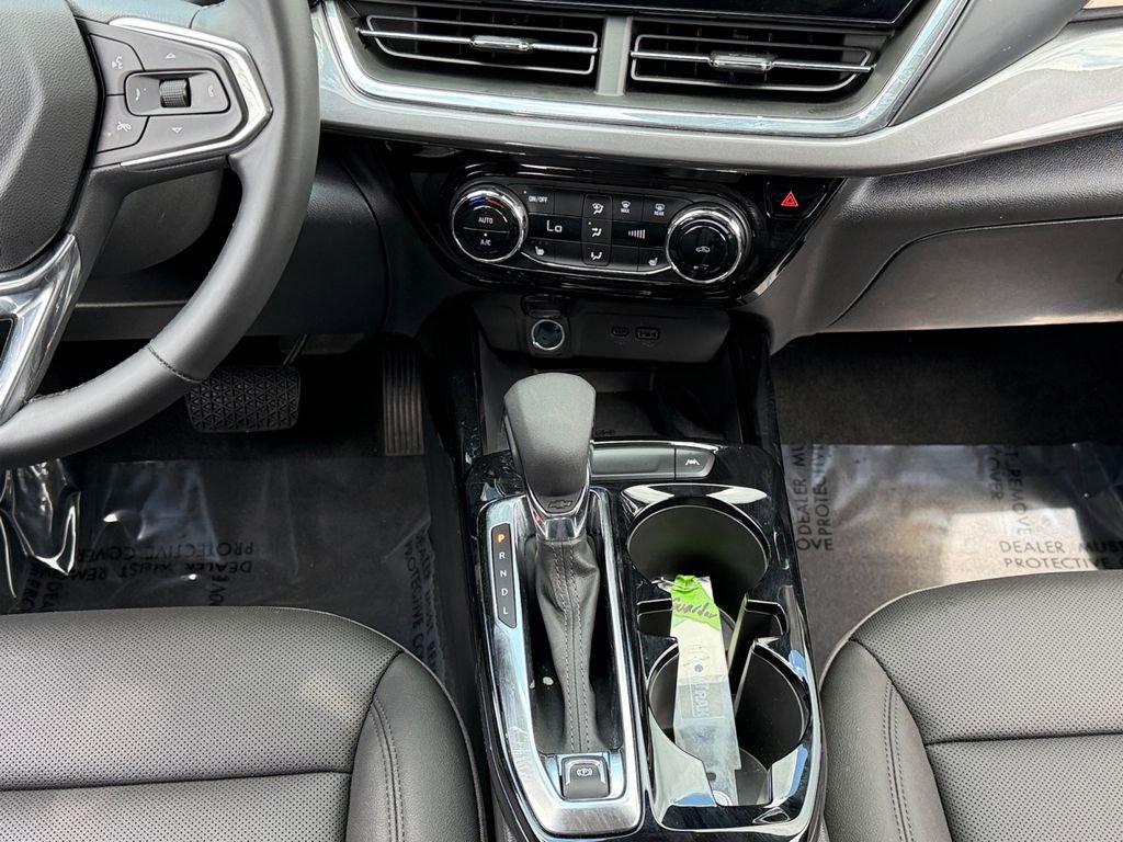 Used 2026 Chevrolet Trax ACTIV w/ Sunroof Package FWD image 13
