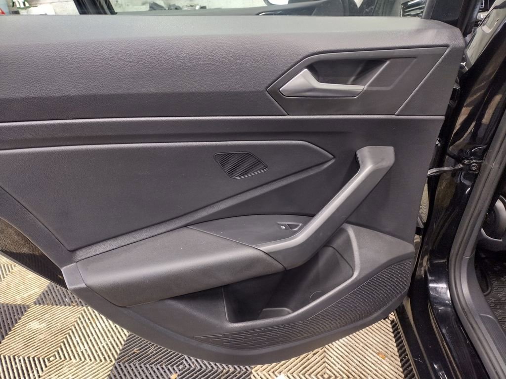 Used 2021 Volkswagen Jetta R-Line image 24