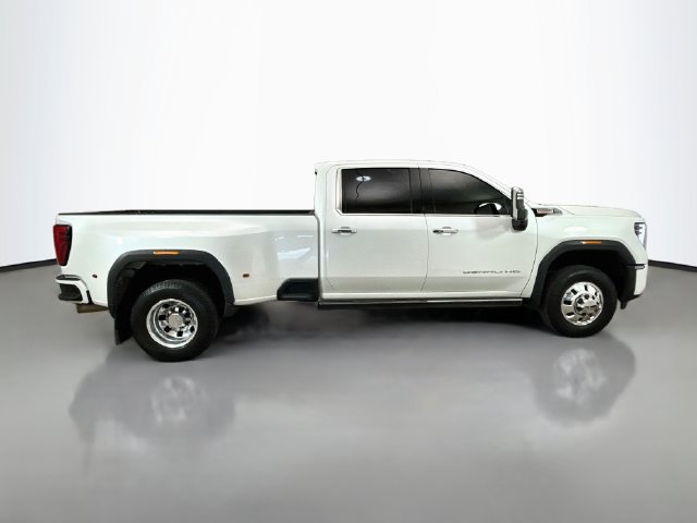 Used 2024 GMC Sierra 3500 Denali w/ Technology Package AWD/4WD image 8