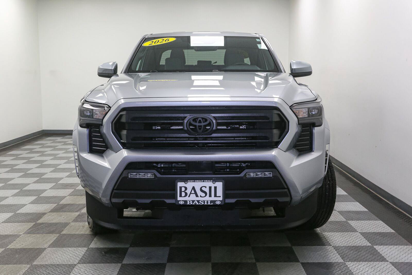 Used 2026 Toyota Tacoma SR5 AWD/4WD image 3