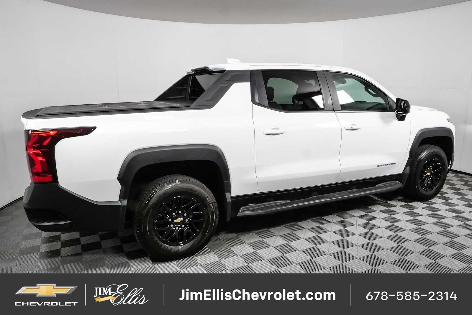 New 2024 Chevrolet Silverado EV W/T AWD/4WD image 2