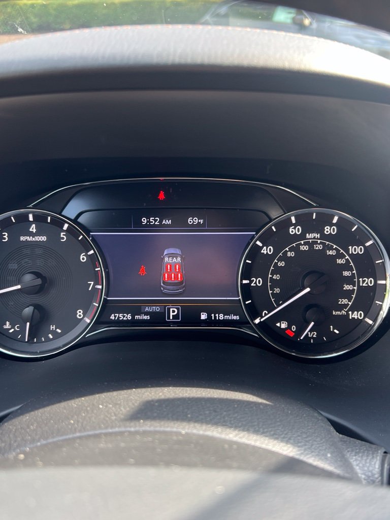 Used 2023 INFINITI QX80 Sensory w/ Cargo Package AWD/4WD image 15