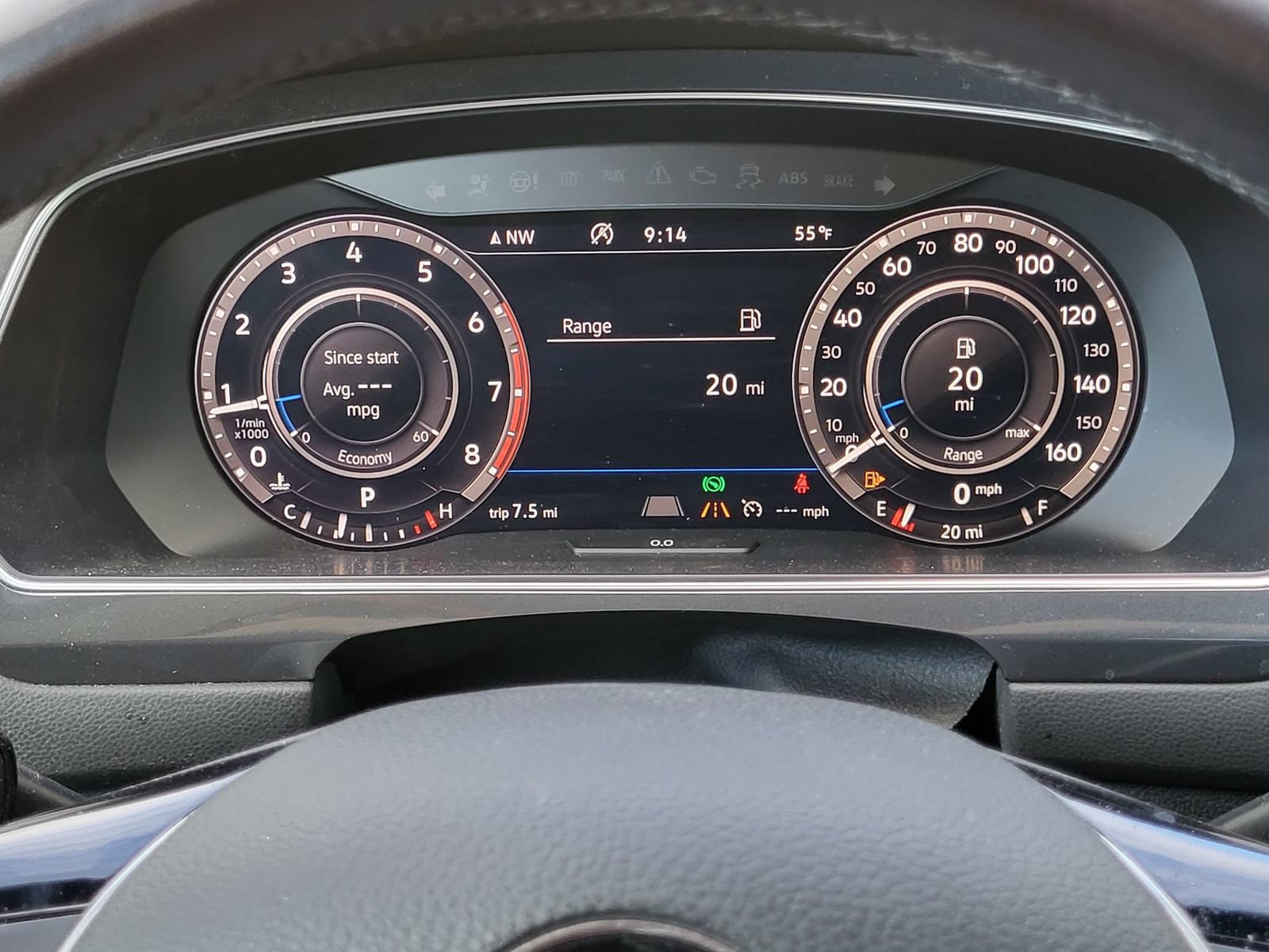 Used 2018 Volkswagen Tiguan SEL Premium AWD/4WD image 18