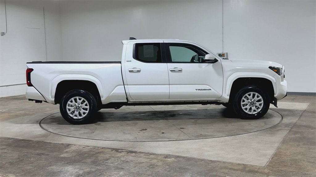 Used 2024 Toyota Tacoma SR5 image 9