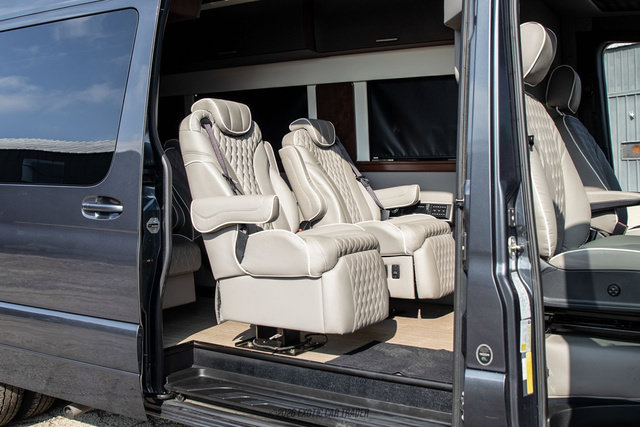 Used 2020 Mercedes-Benz Sprinter 3500 image 24
