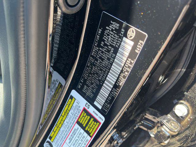Certified 2026 Toyota Camry Hybrid FWD image 31