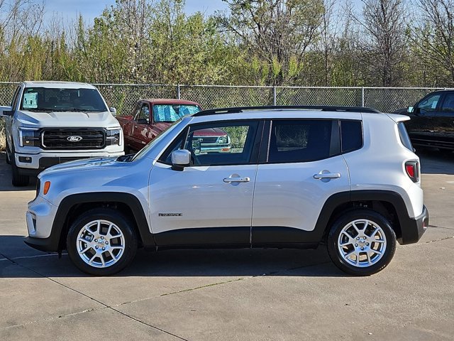 Used 2021 Jeep Renegade Latitude w/ Sun & Sound Group image 9